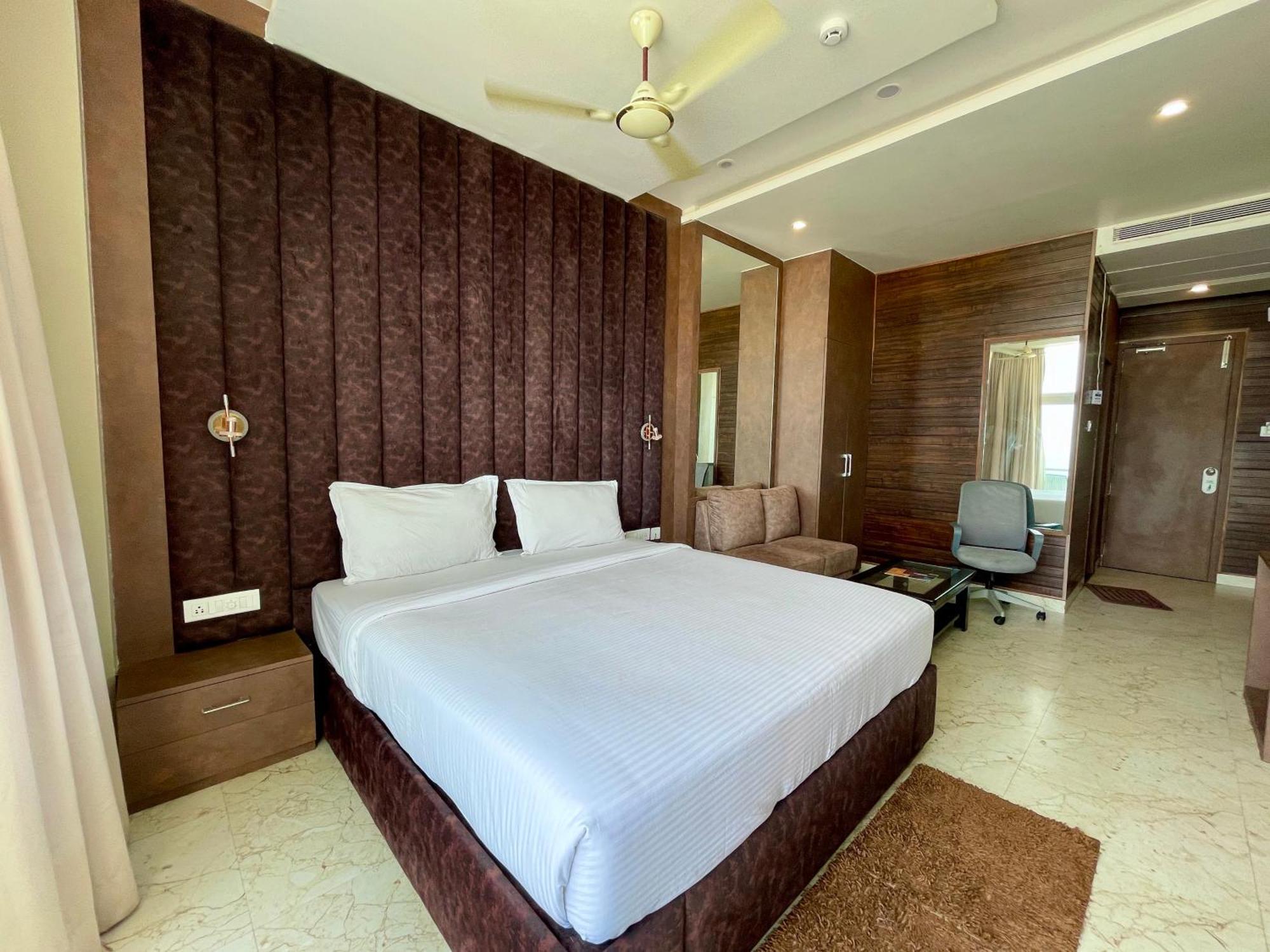 Hotel Tbs In פורי מראה חיצוני תמונה