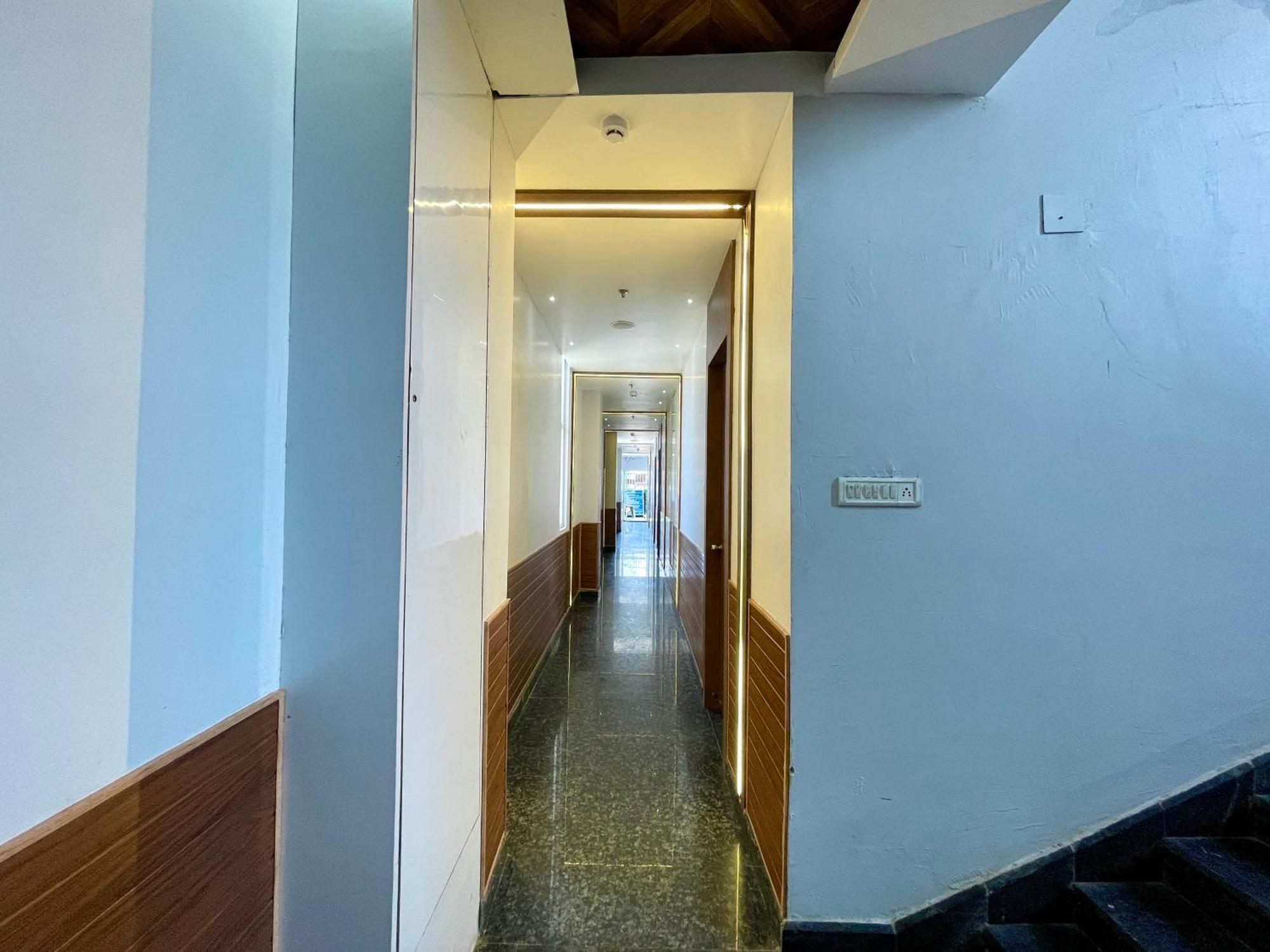 Hotel Tbs In פורי מראה חיצוני תמונה