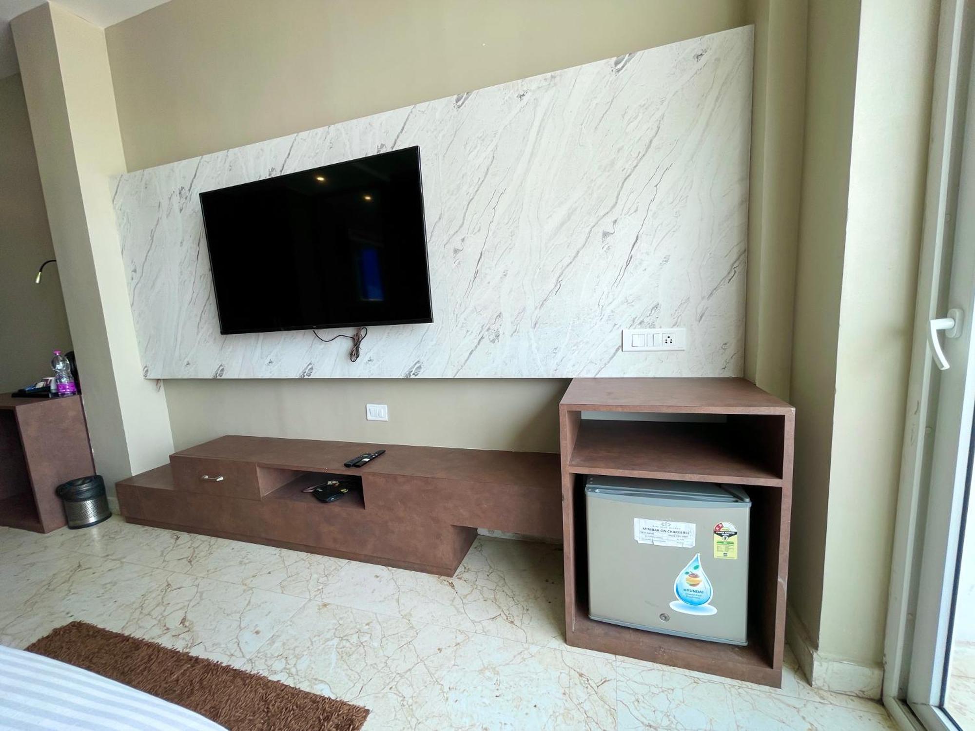 Hotel Tbs In פורי מראה חיצוני תמונה